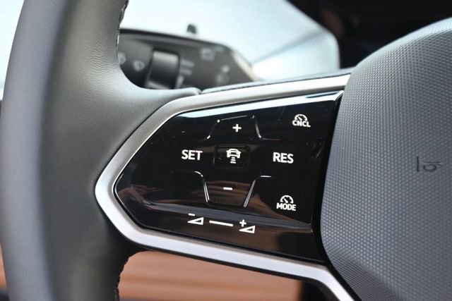 New 2025 Volkswagen ID. Buzz Pro S image 10