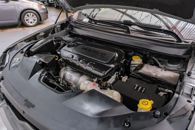 Used 2020 Jeep Cherokee Latitude Plus w/ Comfort/Convenience Group image 44