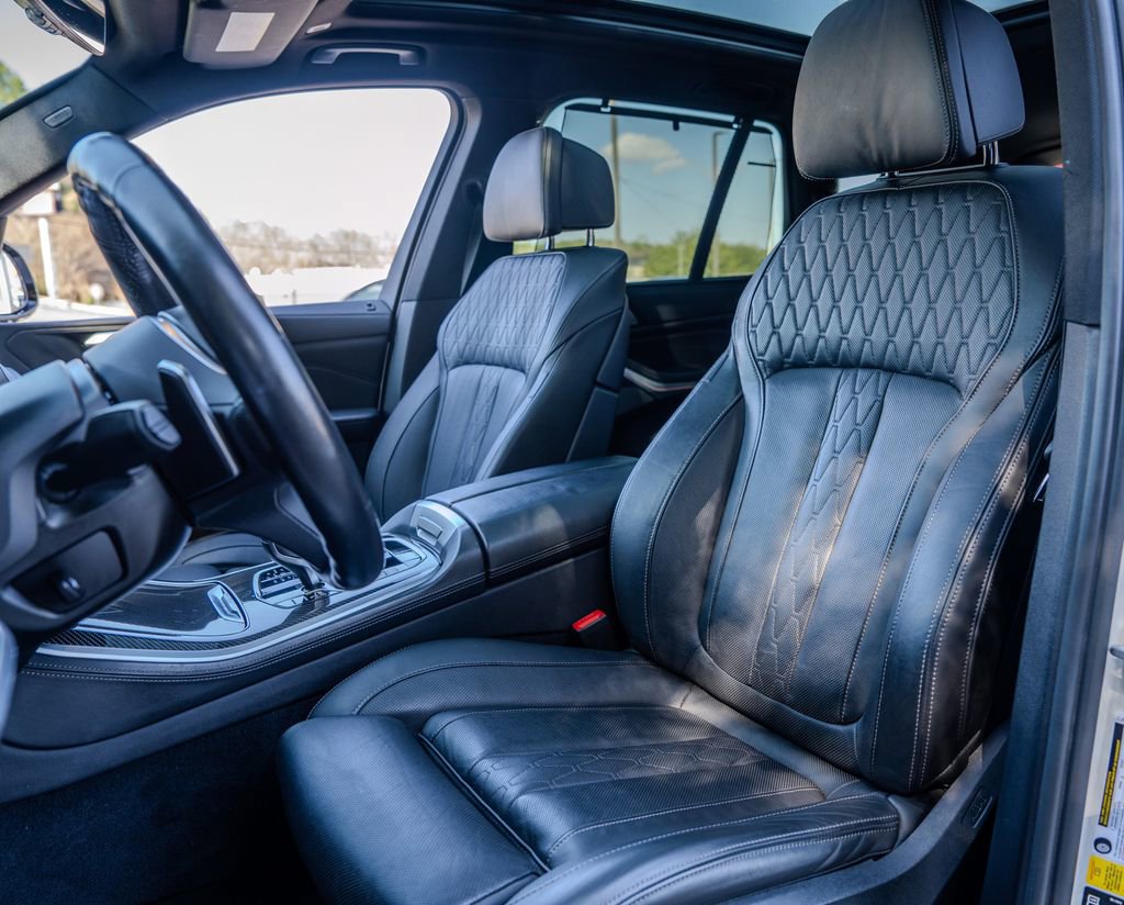 Used 2023 BMW X5 M50i w/ Executive Package image 20