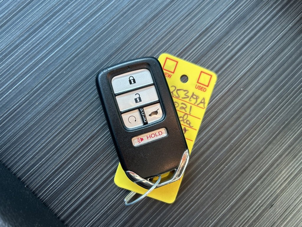 Used 2021 Honda Pilot Touring image 27