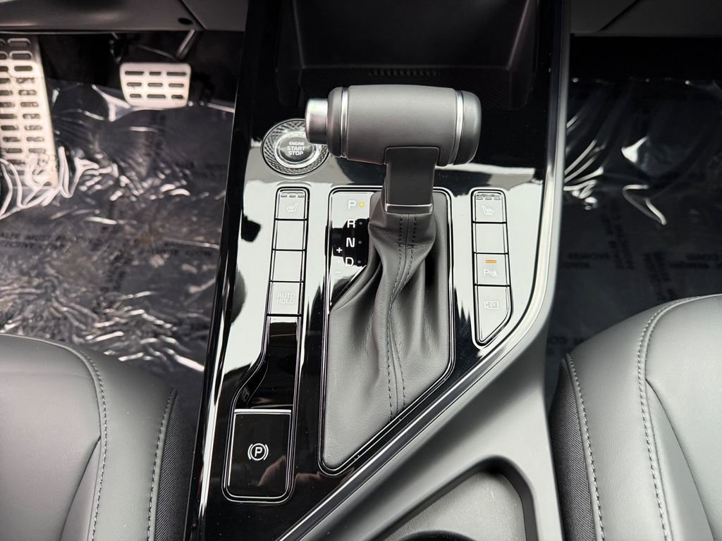 Certified 2025 Kia Niro EX Touring image 20