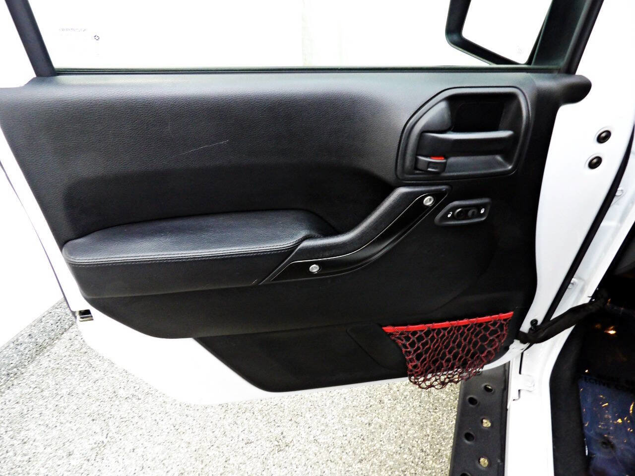 Used 2017 Jeep Wrangler Unlimited Rubicon image 7