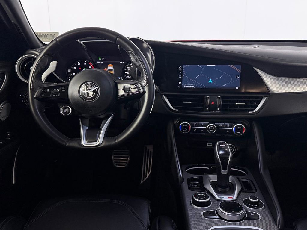 Used 2023 Alfa Romeo Giulia Veloce image 14