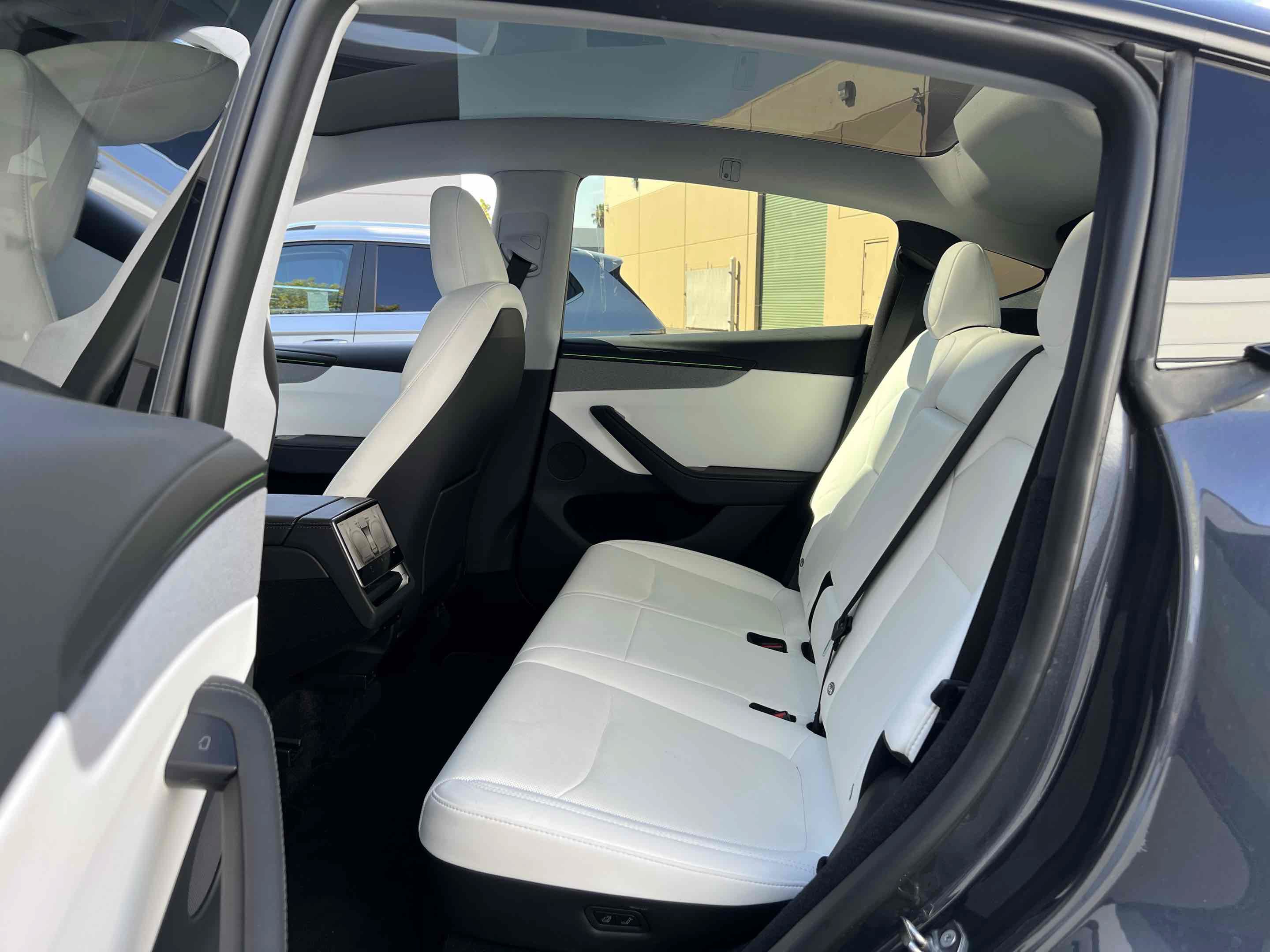 Used 2026 Tesla Model Y Long Range AWD/4WD image 6