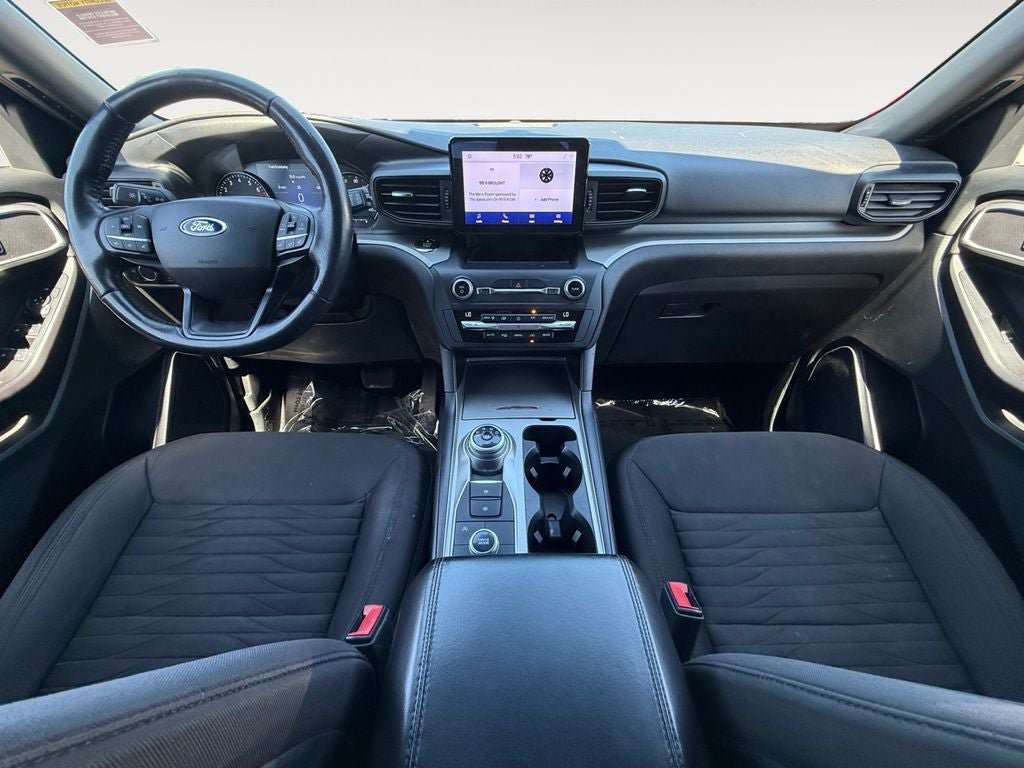Used 2020 Ford Explorer XLT AWD/4WD image 11