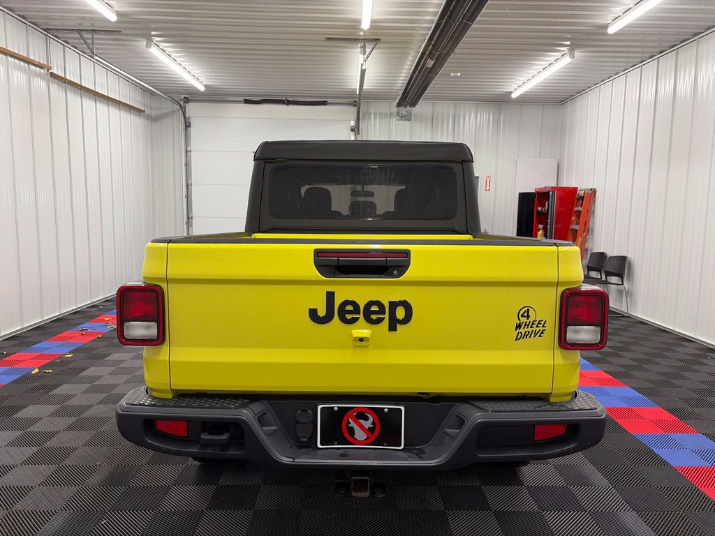Used 2023 Jeep Gladiator Sport AWD/4WD image 5