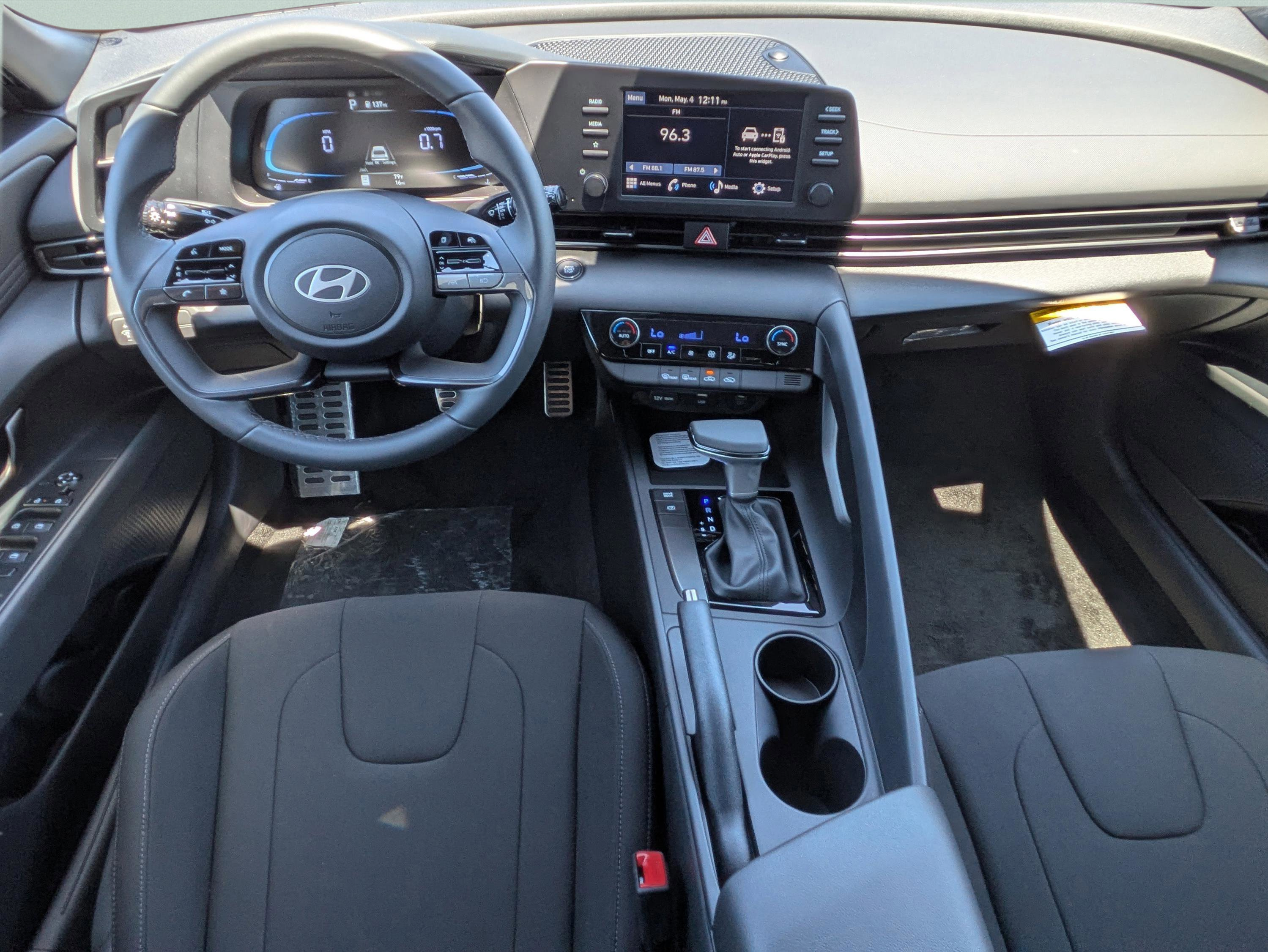 New 2026 Hyundai Elantra Sport FWD image 25