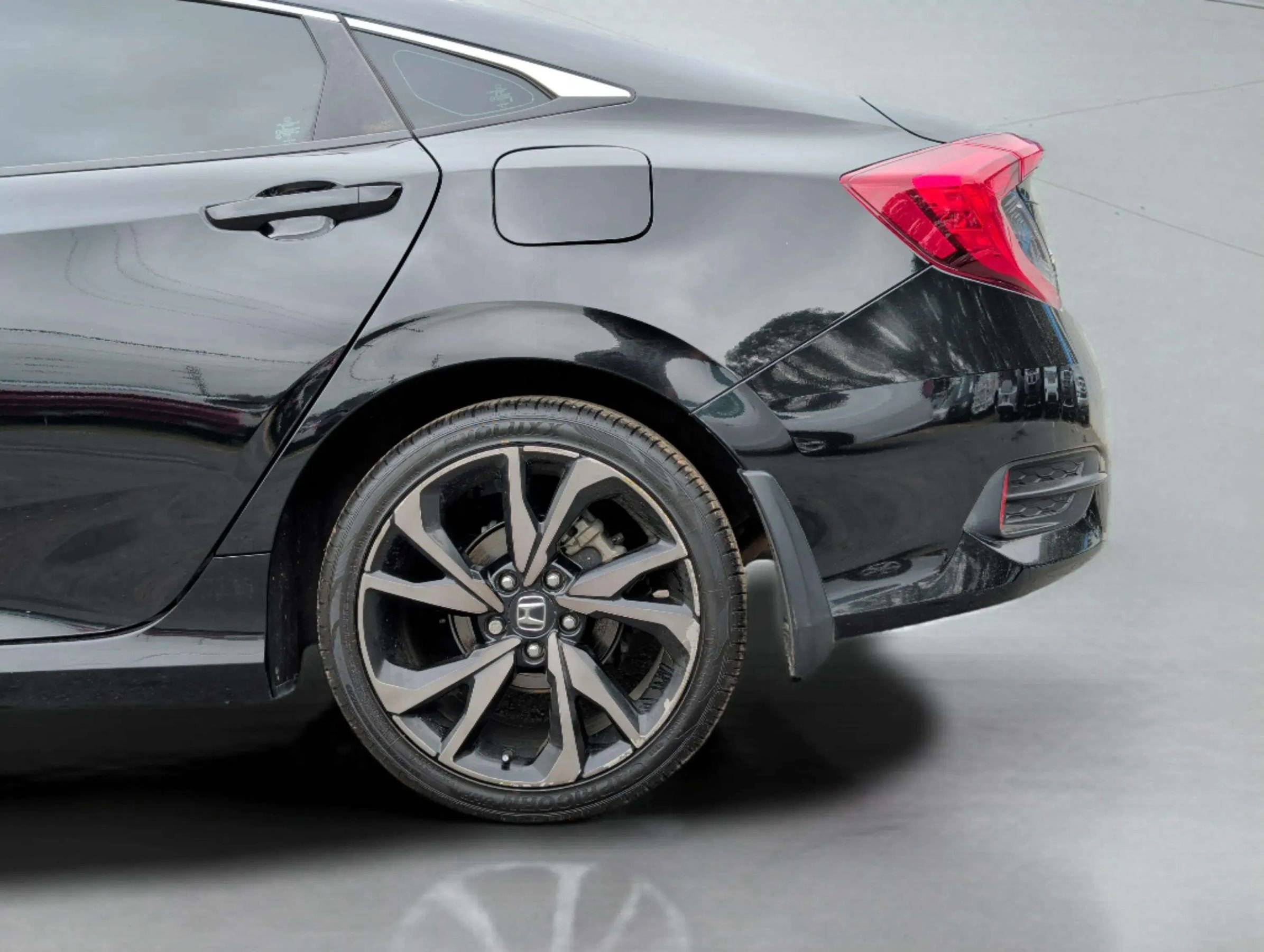 Used 2019 Honda Civic Sport image 36