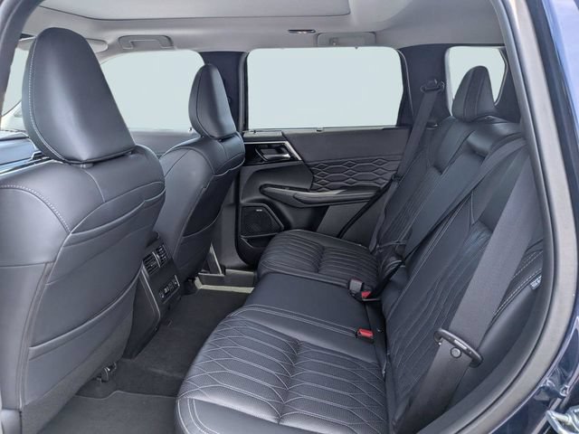 Used 2025 Mitsubishi Outlander SEL AWD/4WD image 13
