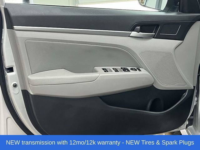 Used 2020 Hyundai Elantra SEL FWD image 15