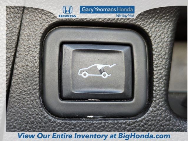 Used 2022 GMC Acadia SLT w/ Technology Package image 20