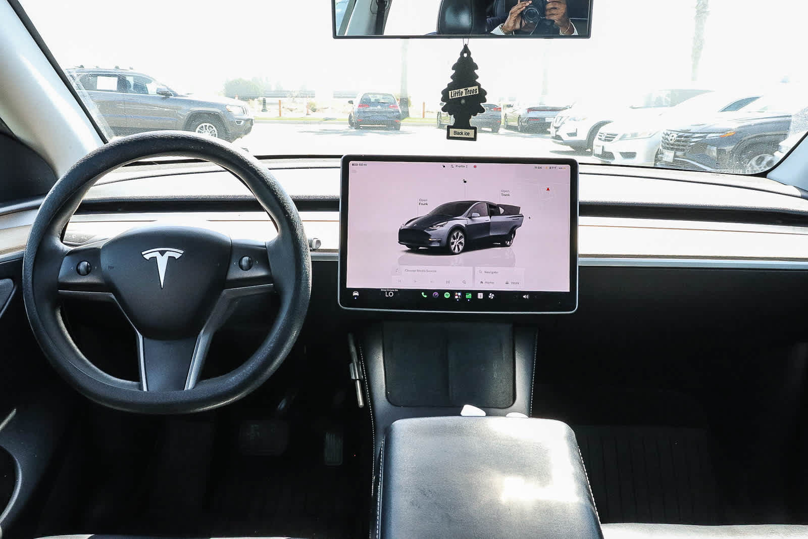 Used 2023 Tesla Model Y 2WD image 19