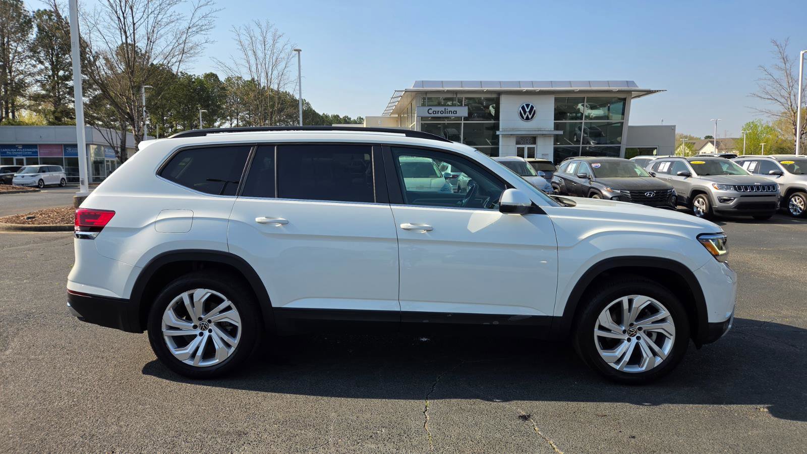 Certified 2022 Volkswagen Atlas SE image 45