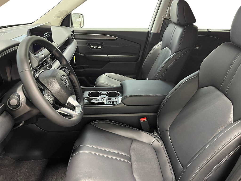 New 2026 Honda Pilot Touring image 17