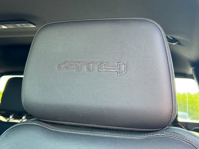 Used 2023 GMC Sierra 1500 AT4 w/ Technology Package AWD/4WD image 18
