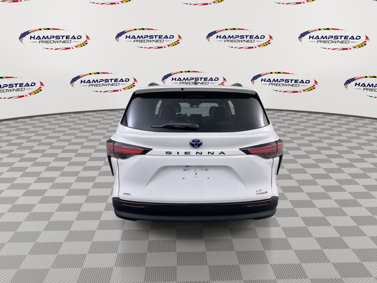 Used 2021 Toyota Sienna LE w/ LE Plus Package image 7