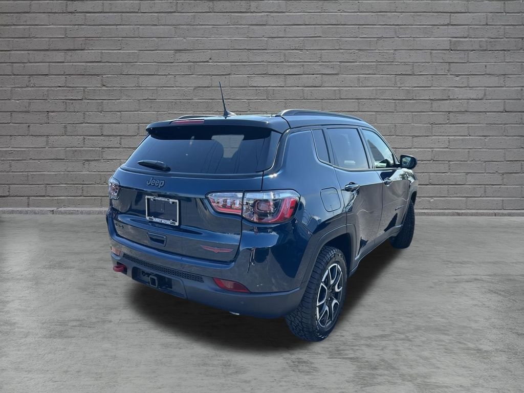 New 2026 Jeep Compass Trailhawk w/ Sun, Sound & Navigation Group AWD/4WD image 7