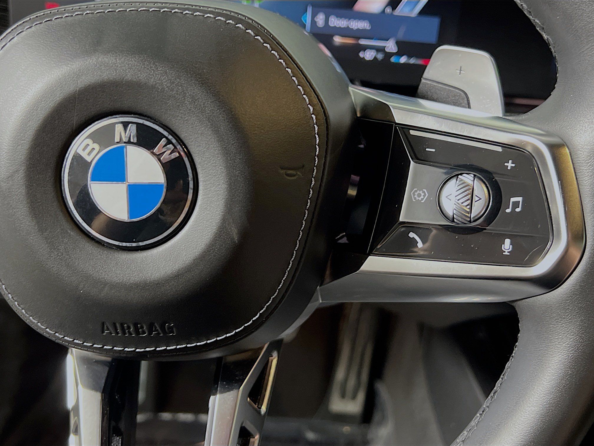 Used 2024 BMW 740i RWD image 20