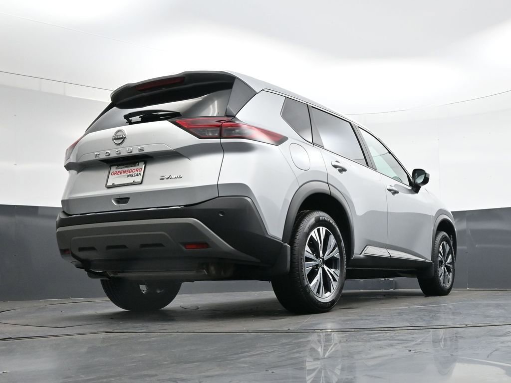 Used 2023 Nissan Rogue SV image 38