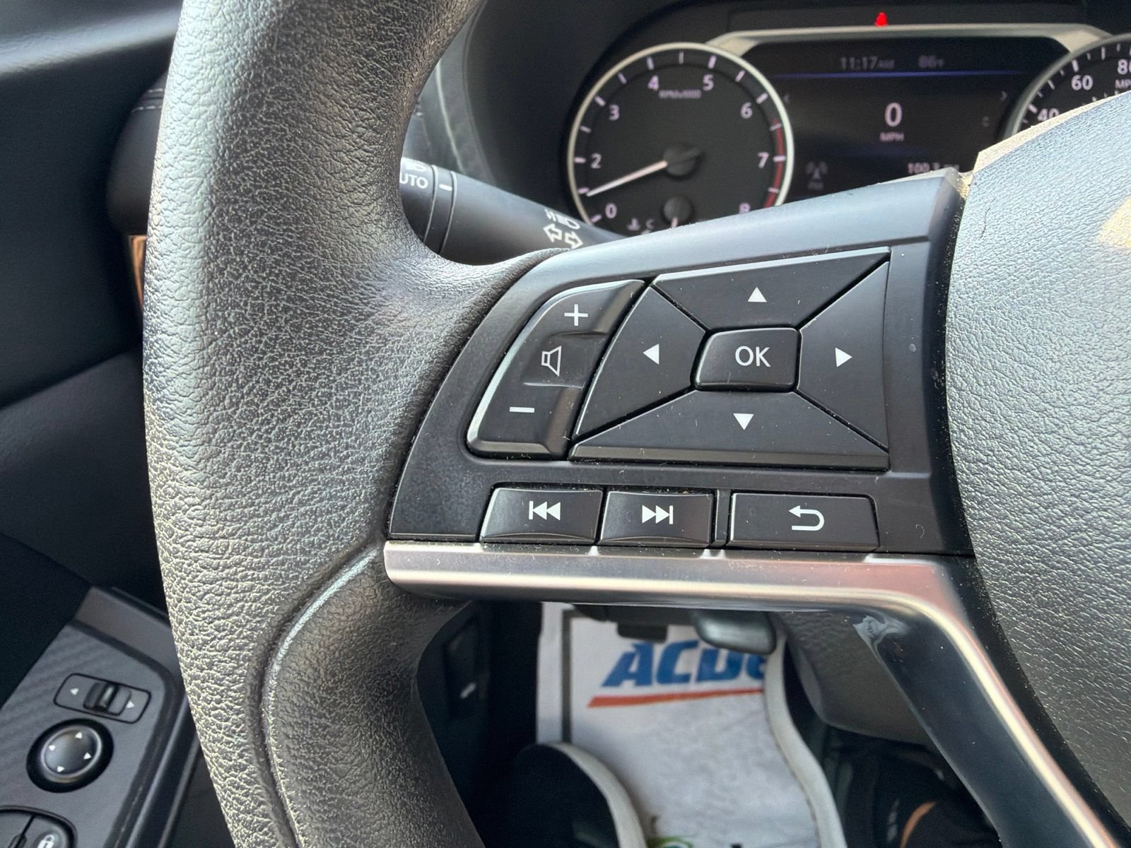 Used 2024 Nissan Sentra SV FWD image 12
