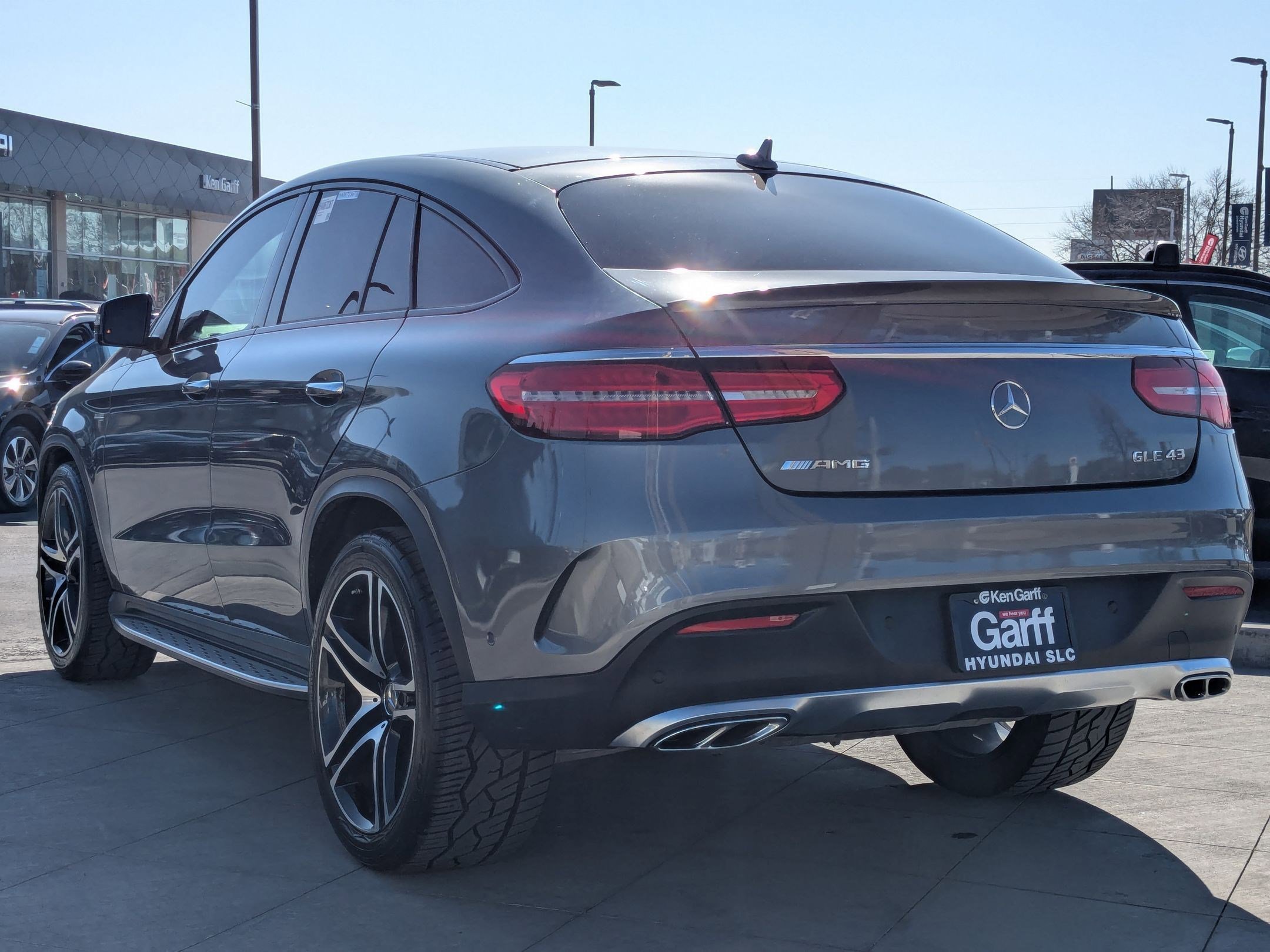Used 2017 Mercedes-Benz GLE 43 AMG 4MATIC Coupe w/ Premium 3 Package image 7