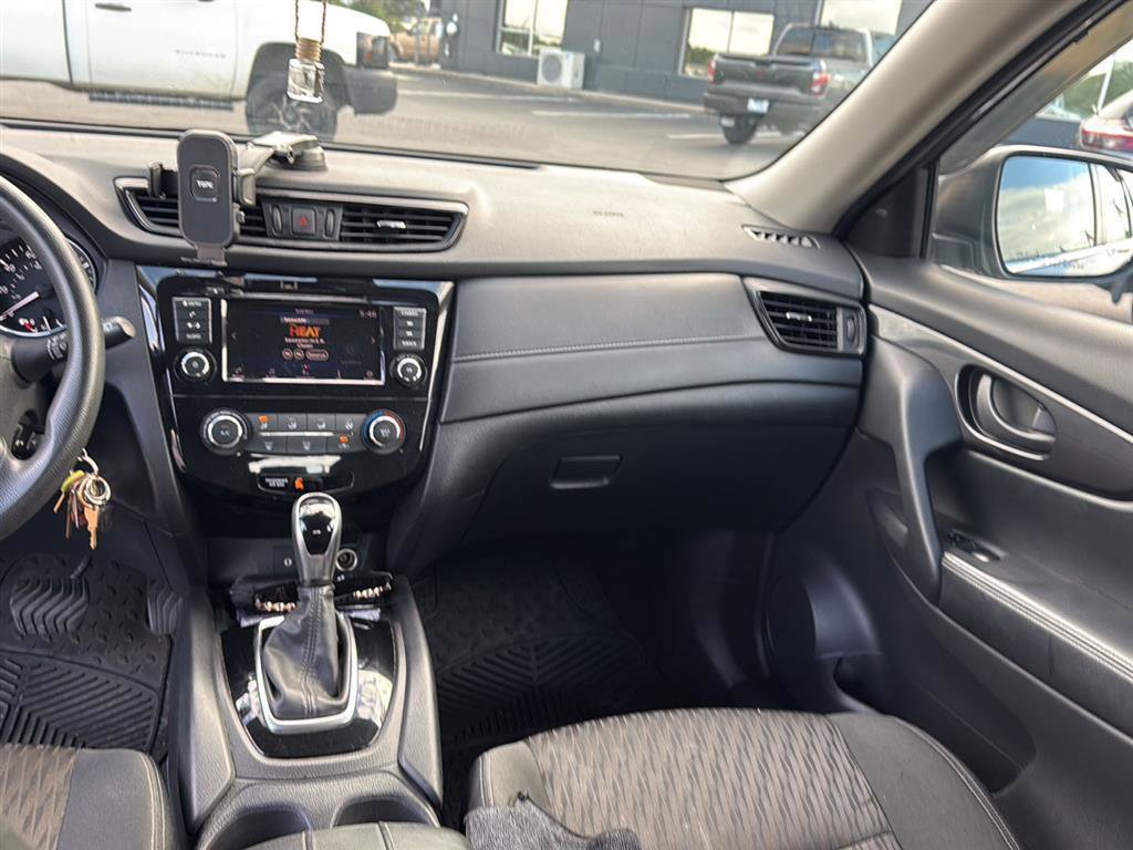 Certified 2019 Nissan Rogue S AWD/4WD image 3