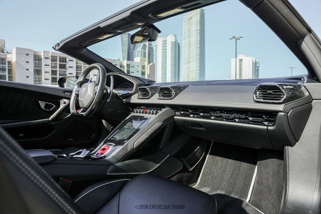 Used 2020 Lamborghini Huracan EVO AWD/4WD image 36