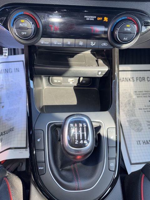 Used 2022 Kia Forte GT image 17