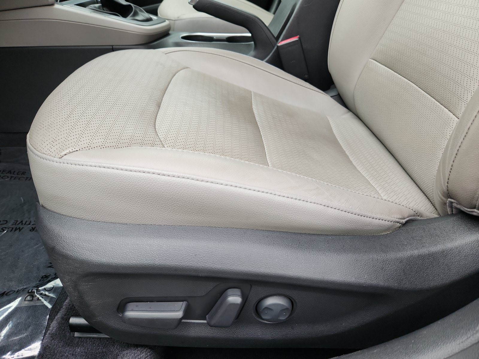Used 2017 Hyundai Elantra Sedan FWD image 14