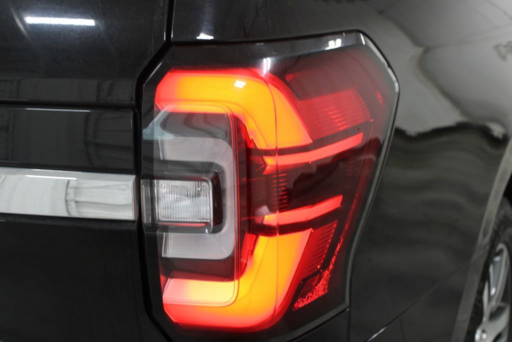 Used 2024 Ford Expedition Max Limited image 18