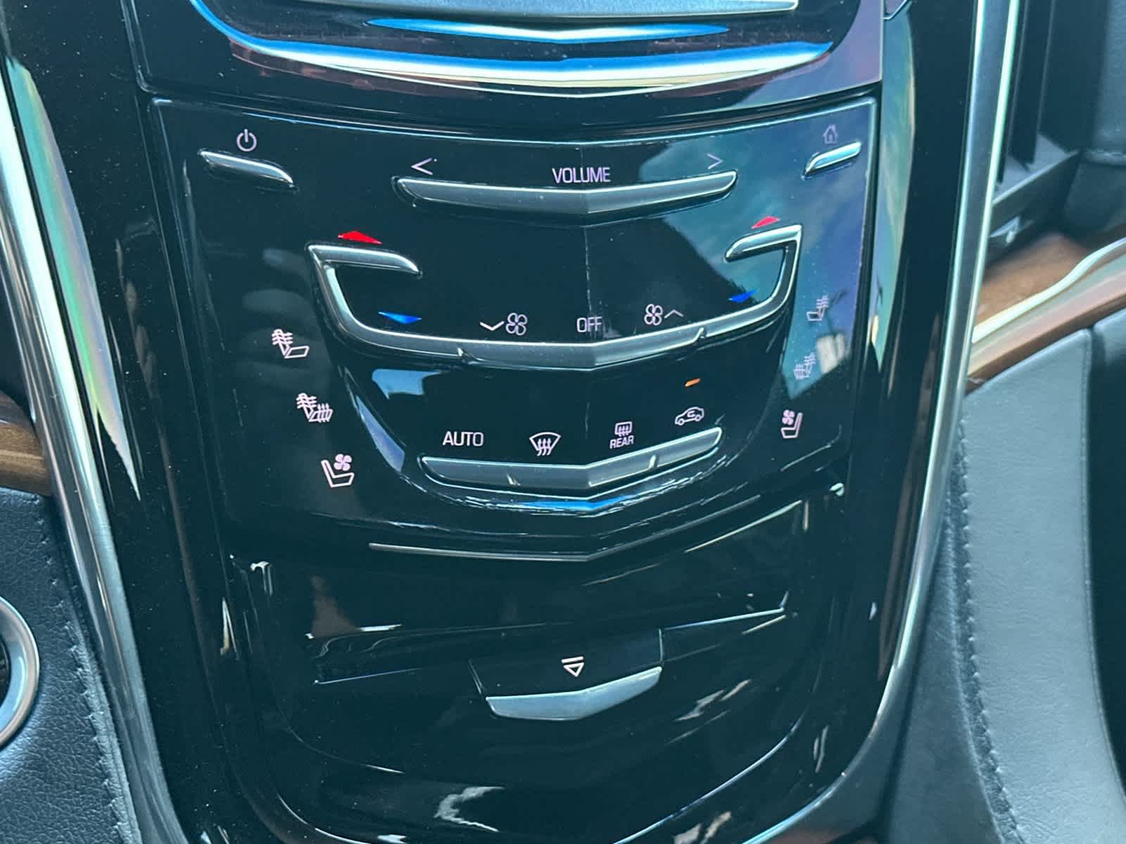 Used 2016 Cadillac Escalade 2WD image 25