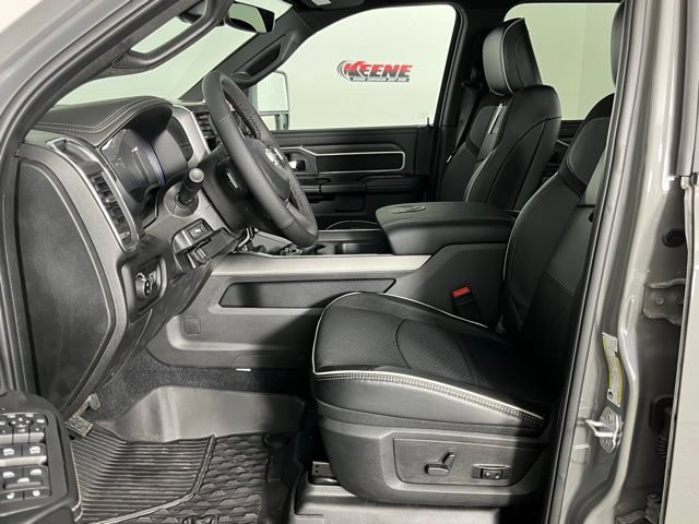 New 2026 RAM 3500 Laramie AWD/4WD image 26