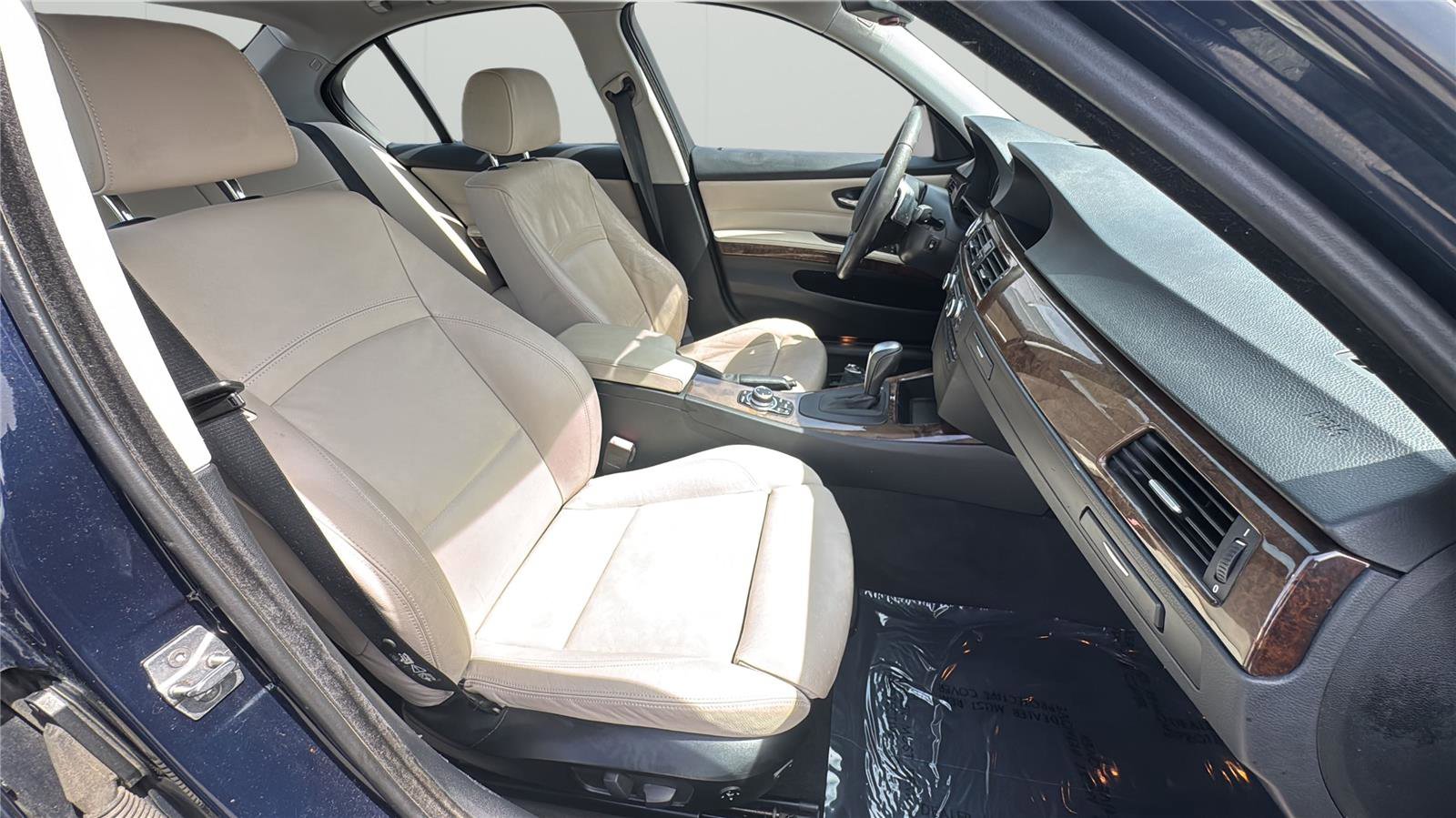 Used 2010 BMW 335i Sedan image 14