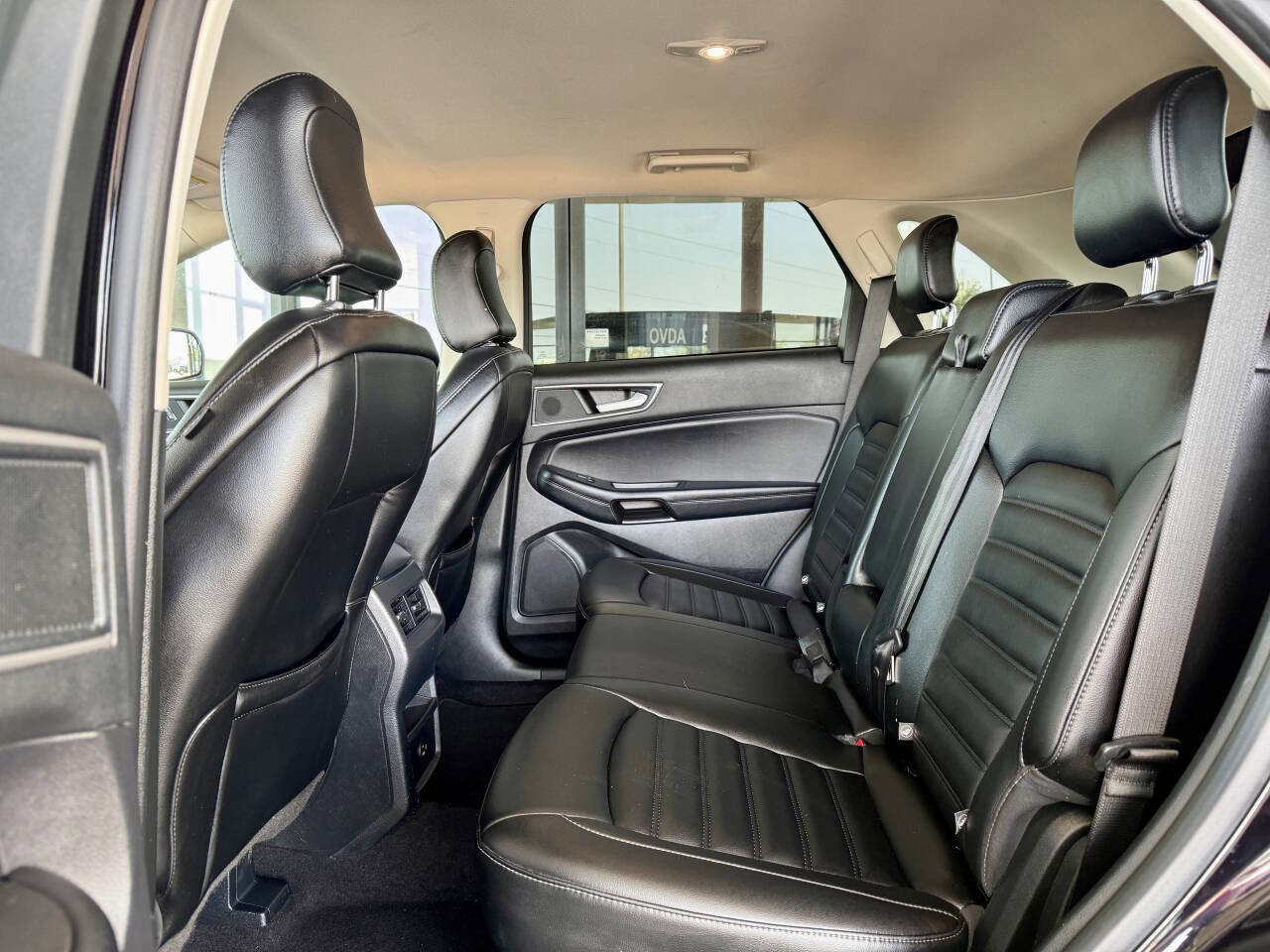 Used 2022 Ford Edge SEL image 4