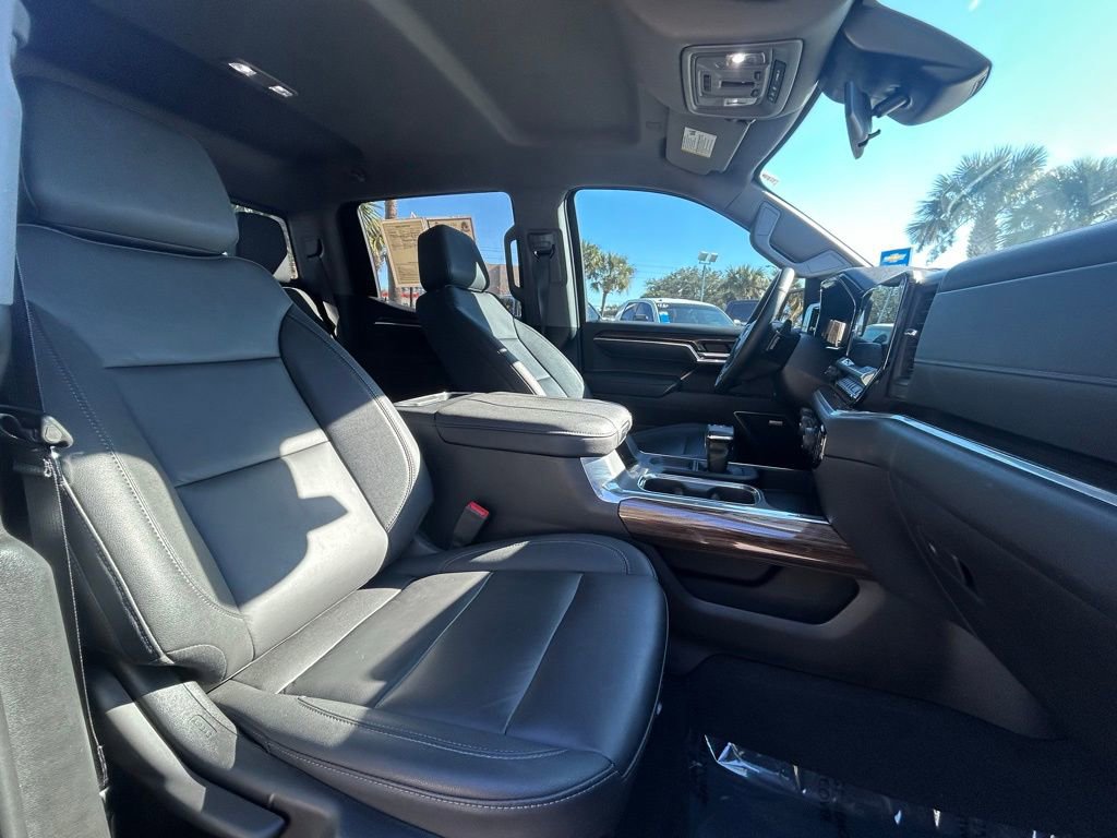 Used 2025 Chevrolet Silverado 1500 RST w/ Redline Edition image 23