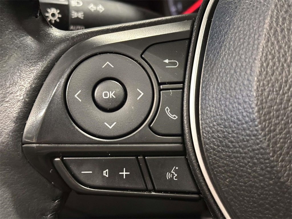 Used 2022 Toyota Corolla Cross LE image 23