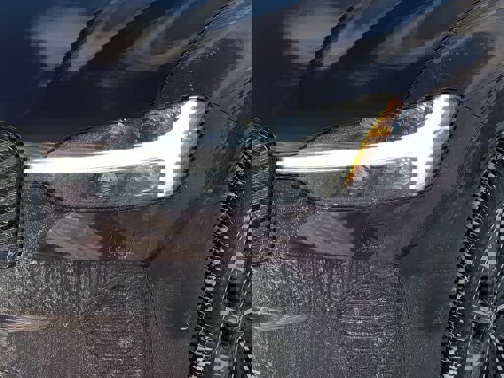 New 2026 Volvo XC60 B5 Ultra w/ Protection Package Premier image 10