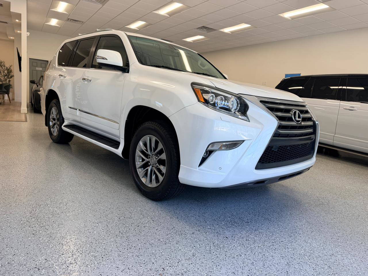 Used 2015 Lexus GX 460 Luxury AWD/4WD image 11