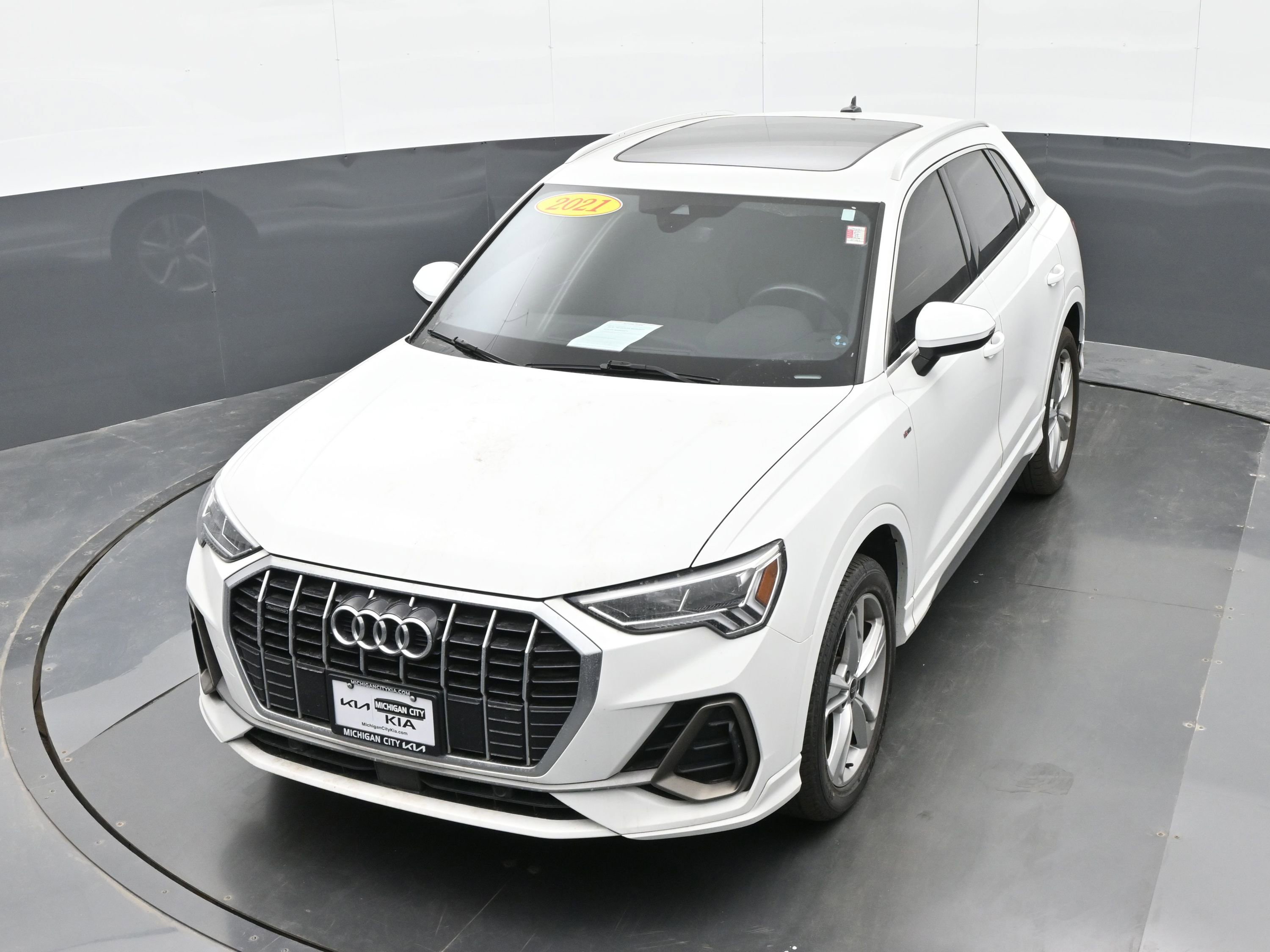 Used 2021 Audi Q3 2.0T Premium Plus w/ Premium Plus Package image 36