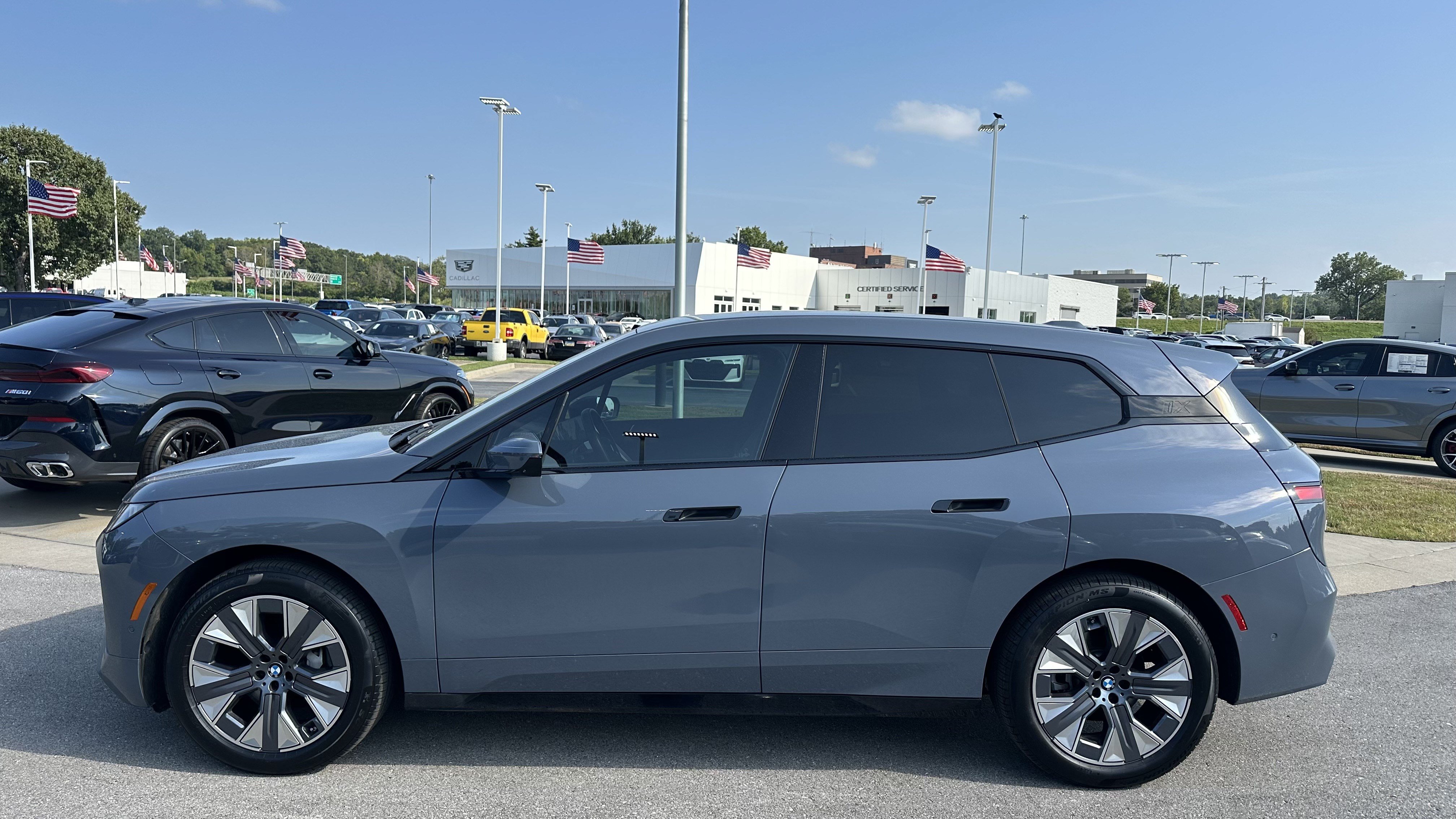 Certified 2026 BMW iX xDrive45 w/ Premium Package AWD/4WD image 7