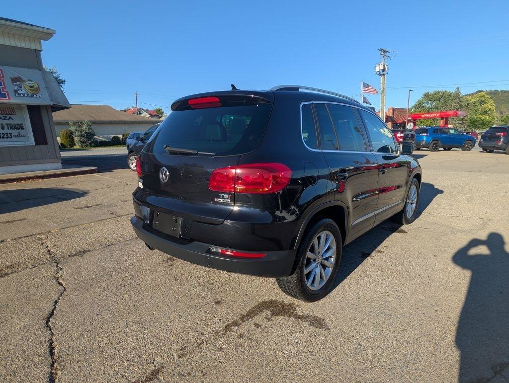Used 2017 Volkswagen Tiguan Wolfsburg Edition AWD/4WD image 8