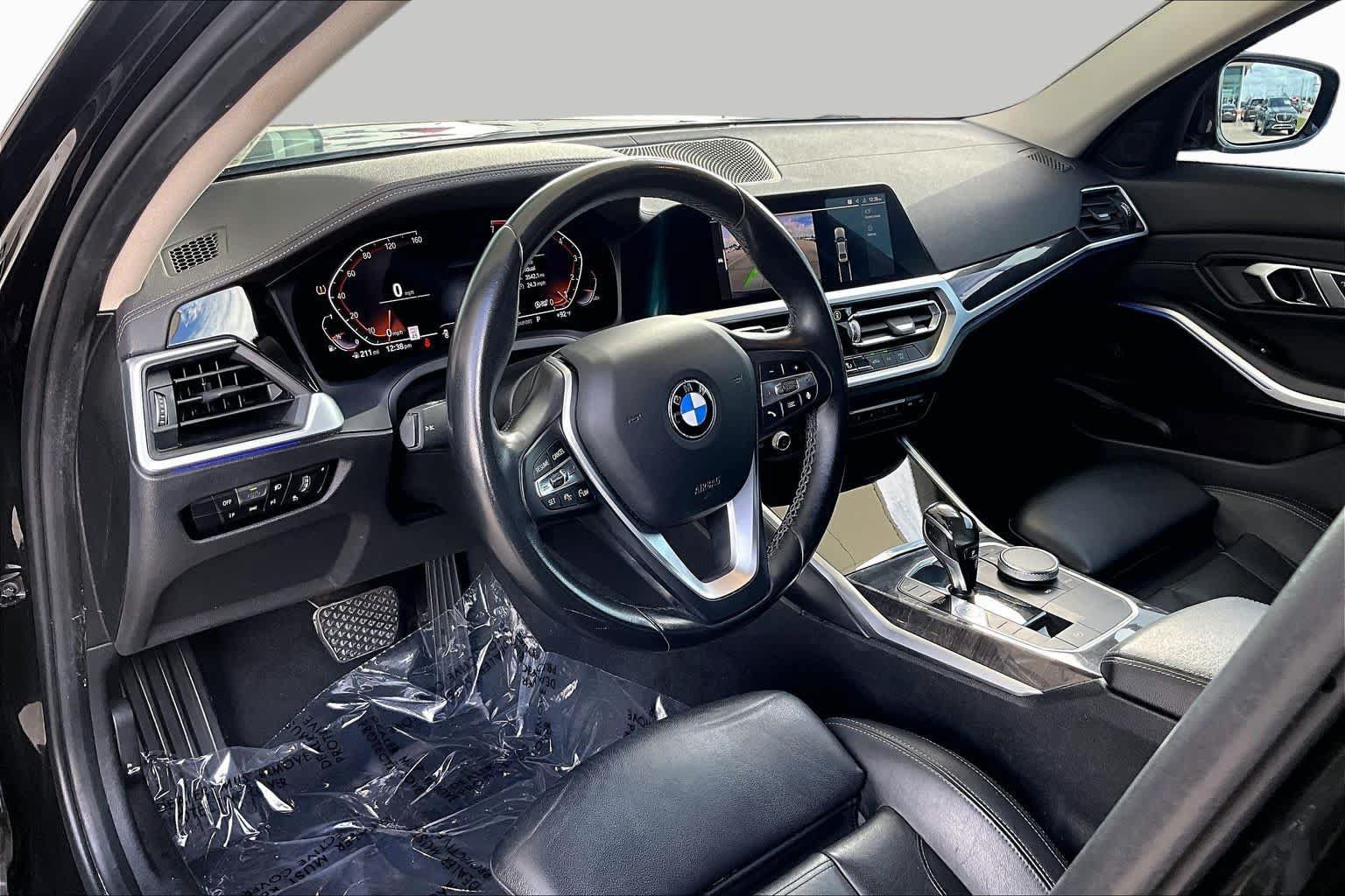 Used 2019 BMW 330i Sedan RWD image 16