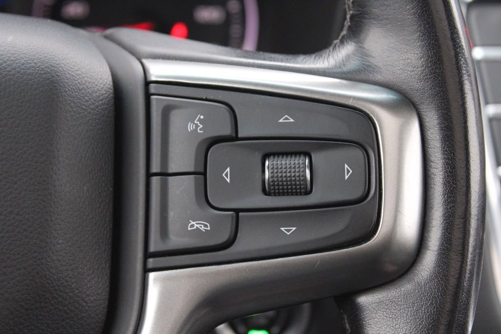 Used 2021 Chevrolet Suburban LT image 34