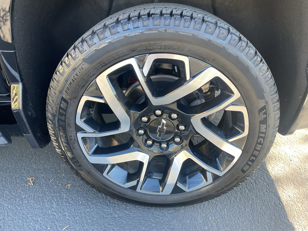 Used 2024 Chevrolet Silverado EV RST image 9