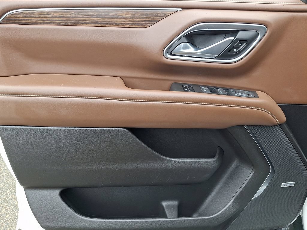 Certified 2021 Chevrolet Suburban High Country AWD/4WD image 12