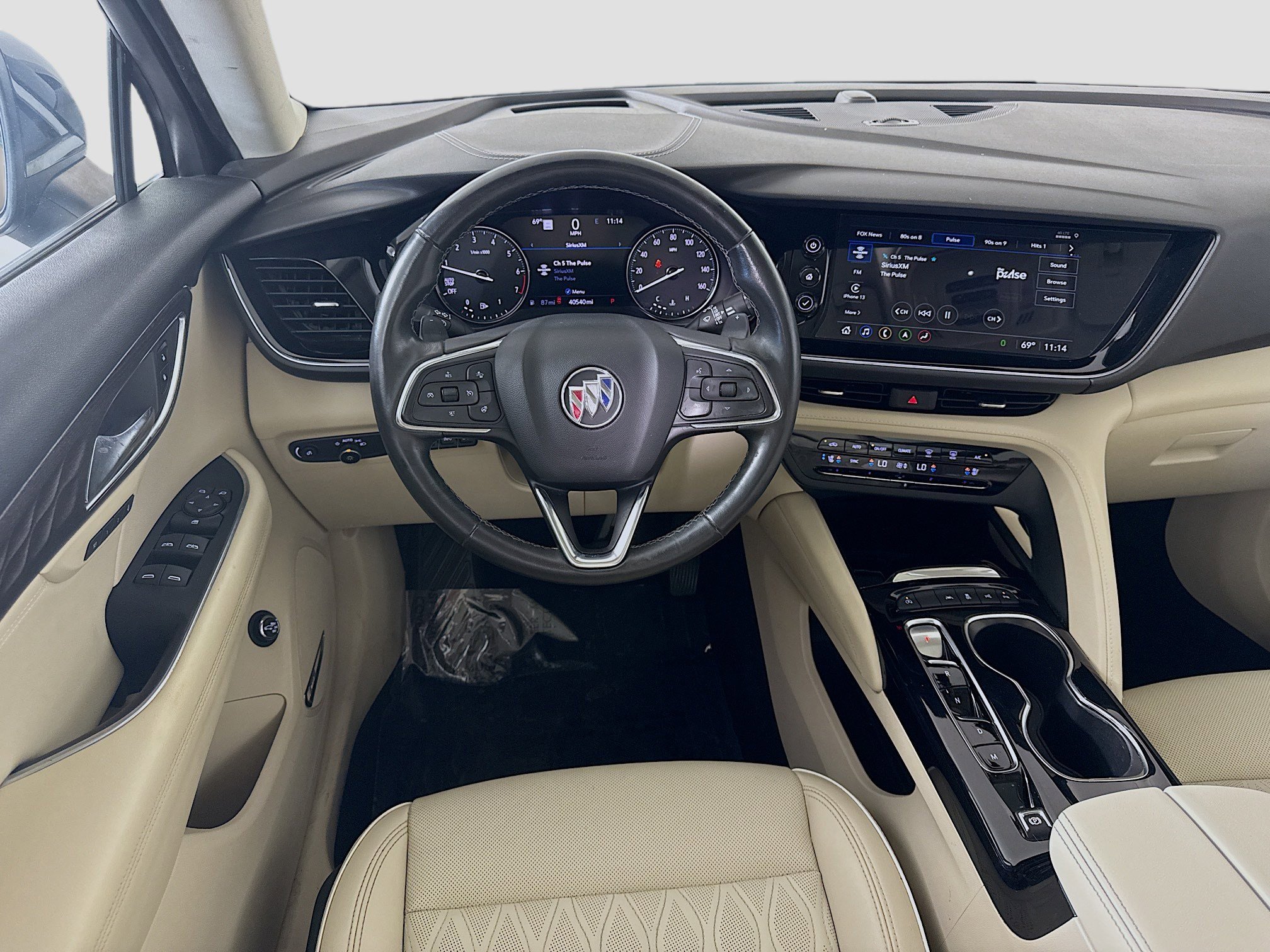 Used 2023 Buick Envision Avenir image 17