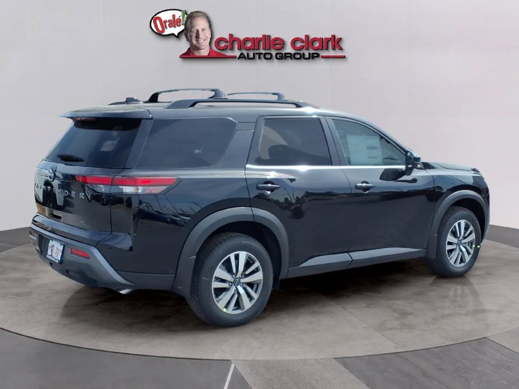 New 2026 Nissan Pathfinder SL FWD image 5