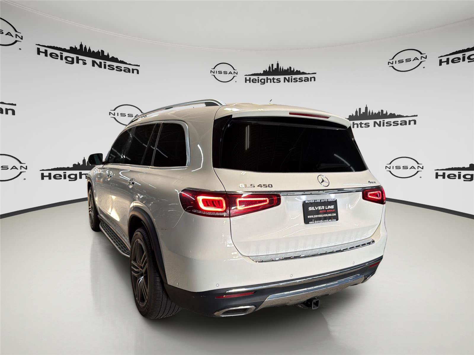 Used 2022 Mercedes-Benz GLS 450 4MATIC image 3