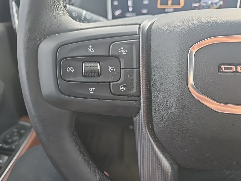 Used 2026 GMC Sierra 2500 Denali Ultimate w/ LPO, GMC Protection Package AWD/4WD image 16