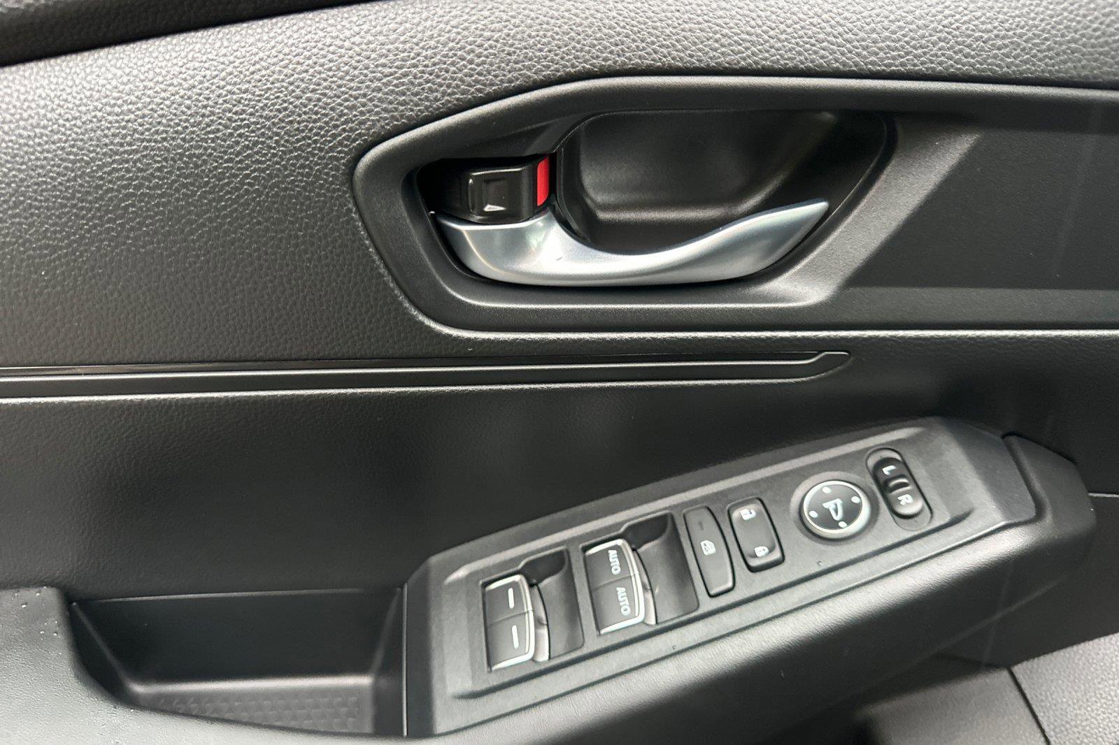 Certified 2025 Honda Accord LX image 5